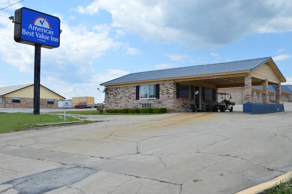 Americas Best Value Inn Gainesville Tx Exterior photo